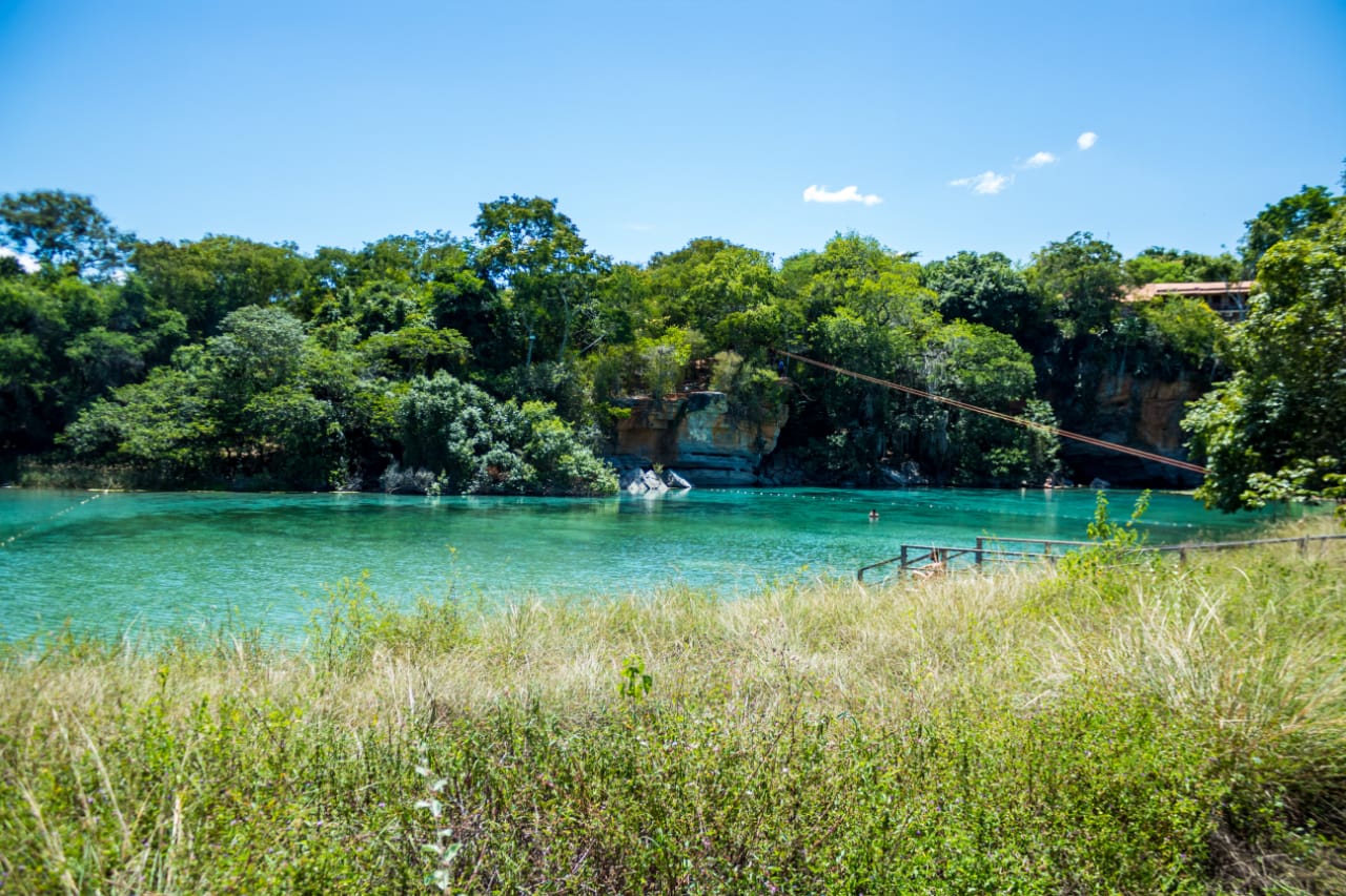 Chapada Diamantina (Pratinha, Morro do Pai Inácio, Poço do Diabo, Gruta da Lapa Doce e Muc *Hospedagem em Seabra * A vista R$349 Cartão R$399 - Imagem 7
